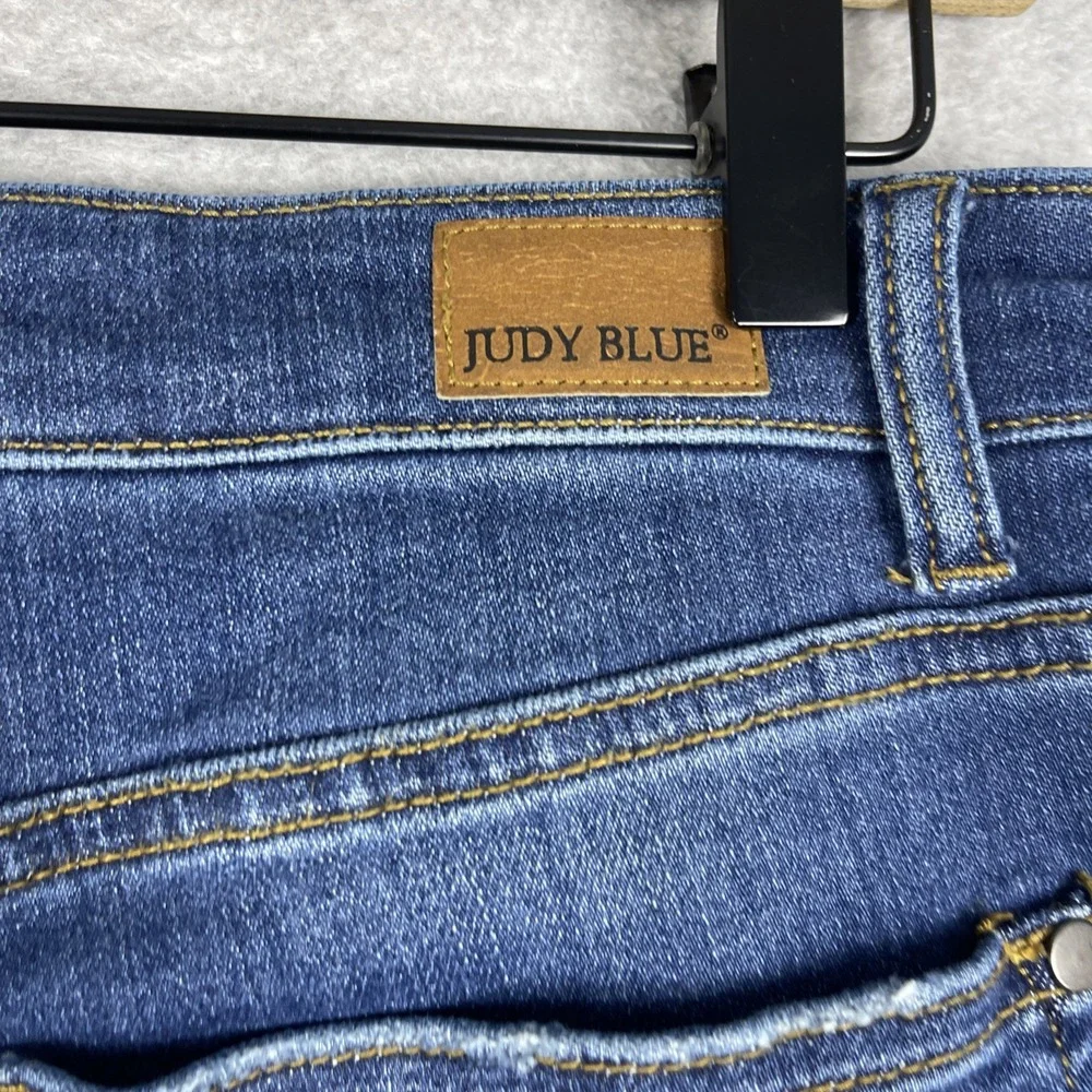 Judy Blue Slim Straight Jeans Womens 11/30 Blue Distressed Stretch Denim